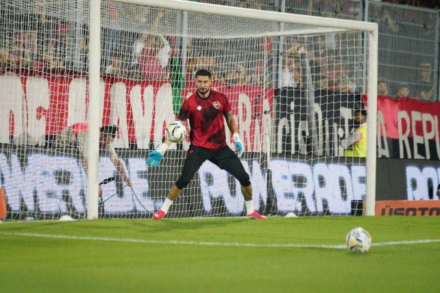 Gabriel Arias es uno de los tres arqueros que Kudelka convocó para el choque de Newells ante San Lorenzo.
