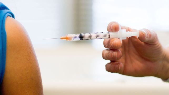 El Ministerio de Salud afirmó que hay vacunas antigripales disponibles en todo el país