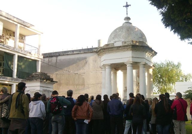 De la colonia. El panteón de Rams y Rubert