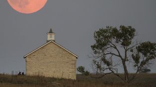 Las mejores fotos de la Luna roja que causó impresión en distintas partes del mundo