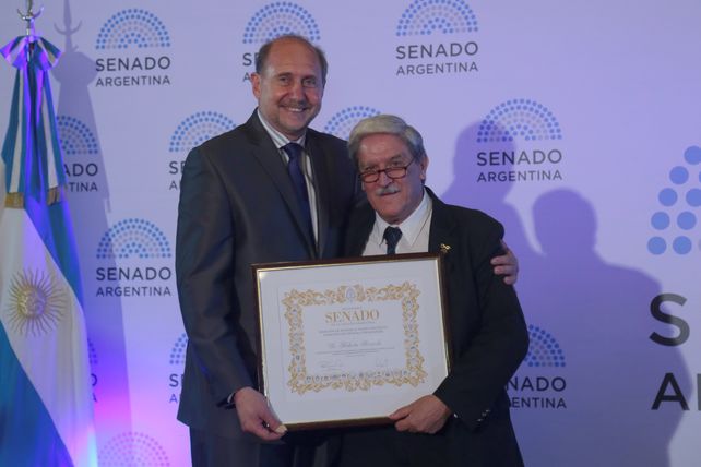 El Senado de la Nación premió a científicos del país