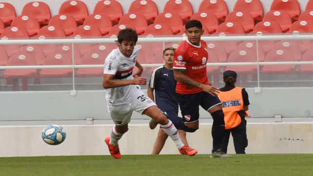 Sube y baja. Albertengo se sumó para esta temporada y empezó bien