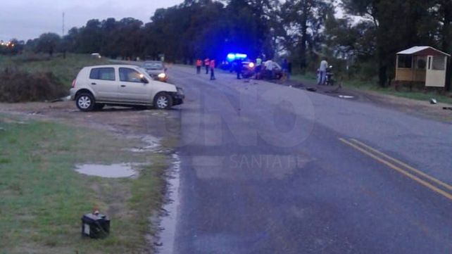 Una mujer, con múltiples fracturas, tras un choque frontal