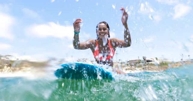 El surf como terapia para la ansiedad, la depresión, el estrés y problemas emocionales