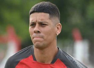 Marcos Rojo se entrenó en Estudiantes (LP), pero aún no fue presentado
