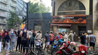 Marcha y corte de tránsito en Balcarce y Mendoza por la muerte del repartidor