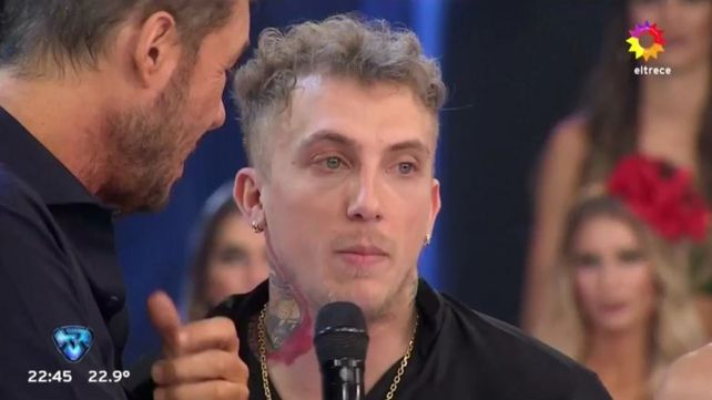 Luego de bailar la salsa de tres, El Polaco hizo una fuerte confesión sexual en plena pista del Bailando