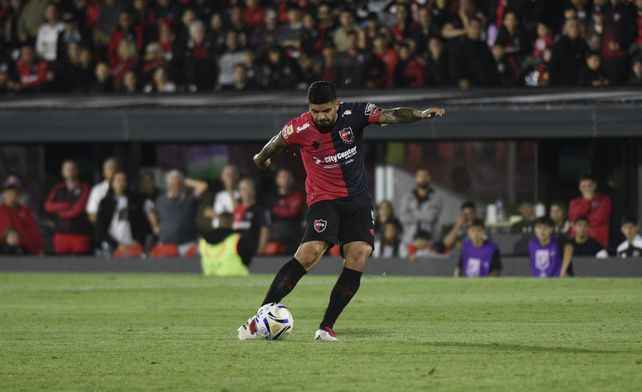 En la delantera de Newells. Ever Banega fue el que más jugó. Lo pretende Platense
