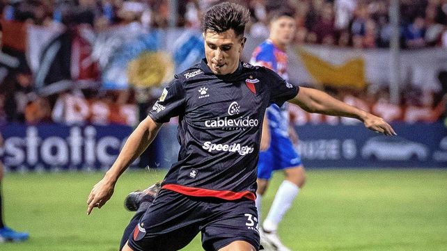 Colón gestionaría para buscarle reemplazo a Cristian Vega