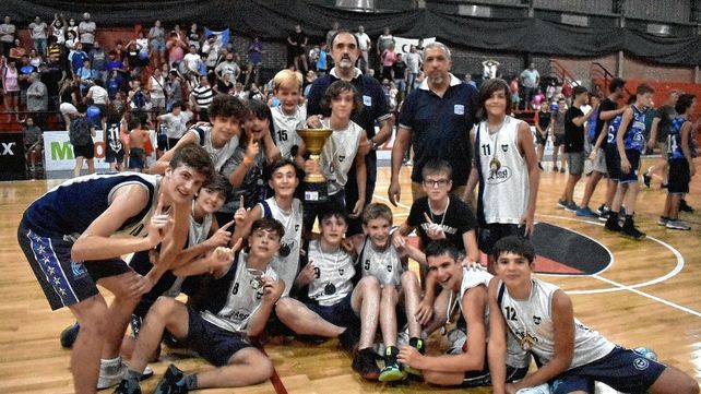 Gimnasia superó a Argentino de San Carlos y gritó campeón en U13.