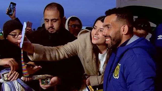 Carlos Tevez es una de las atracciones principales en un Central que se quedó sin nombres rutilantes.