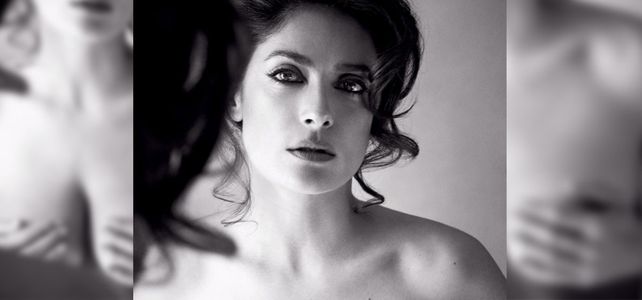 ¡Para un cuadro! El topless de Salma Hayek