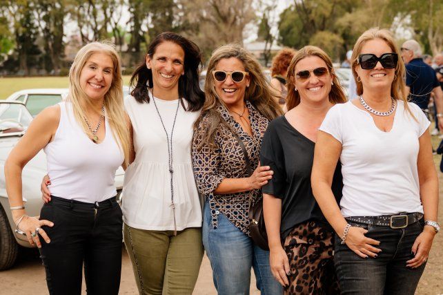 Vero de Ascencao, Florencia Leguizamón, Eugenia Baclini, Florencia Linari Michelletti y Laura Esmoriz.