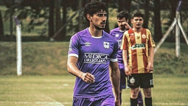 El defensor Matías Rocha está expectante del llamado de su representante para unirse al plantel de Unión.