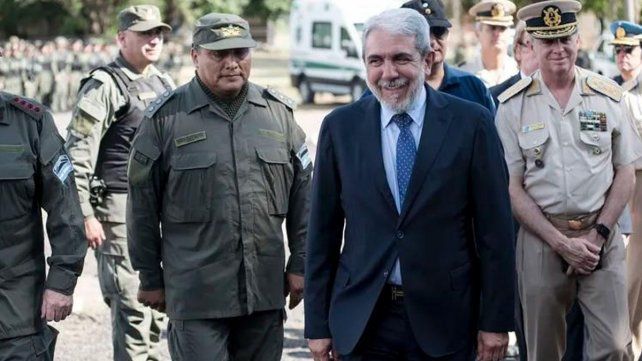 Los narcos han ganado, admitió Aníbal Fernández sobre el ataque a balazos al súper del suegro de Messi