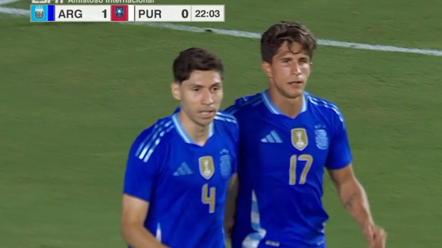 Gonzalo Montiel anotó el segundo tanto para Argentina ante Puerto Rico.