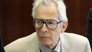 Un millonario podría enfrentar la pena de muerte por una confesión por error