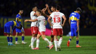 Boselli no lo gritó por su pasado en Boca pero sus compañeros de Estudiantes sí. Otra decepción xeneize, ahora con Jorge Almirón en el banco.