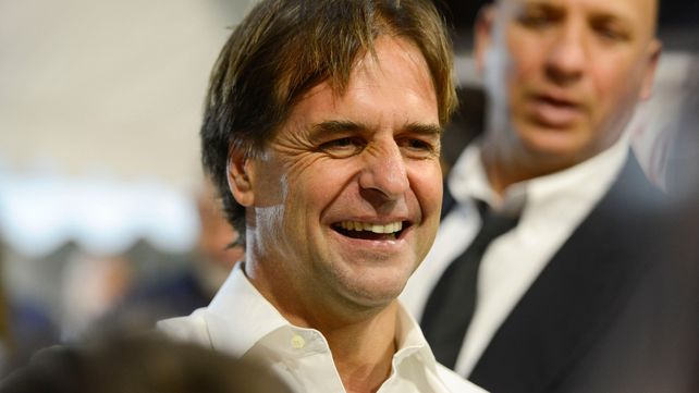 Ahora sí. Lacalle Pou debió esperar cuatro días para ver ratificado oficialmente su triunfo electoral.