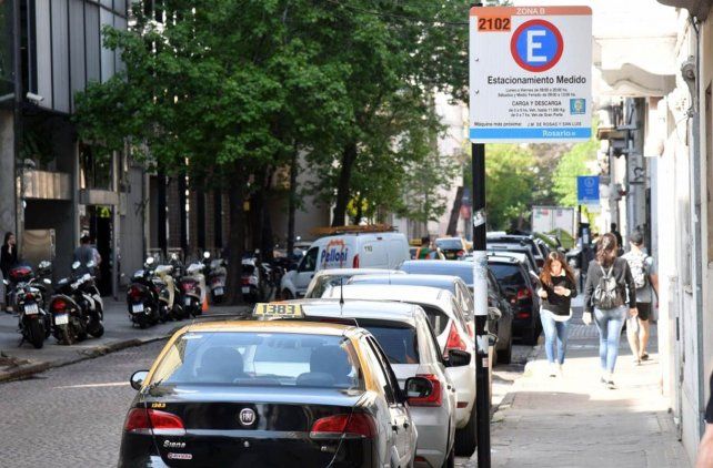 El estacionamiento medido abarca más de cien manzanas en la ciudad.