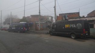 Denuncian una golpiza de policías en barrio Banana tras el crimen de Rodolfo Manfredi