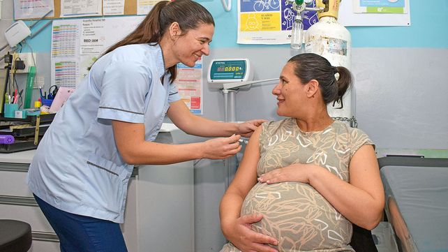 Se extenderá hasta el 30 de septiembre la campaña de vacunación destinada a personas gestantes que se encuentren entre las semanas 32 y 36.6 de embarazo