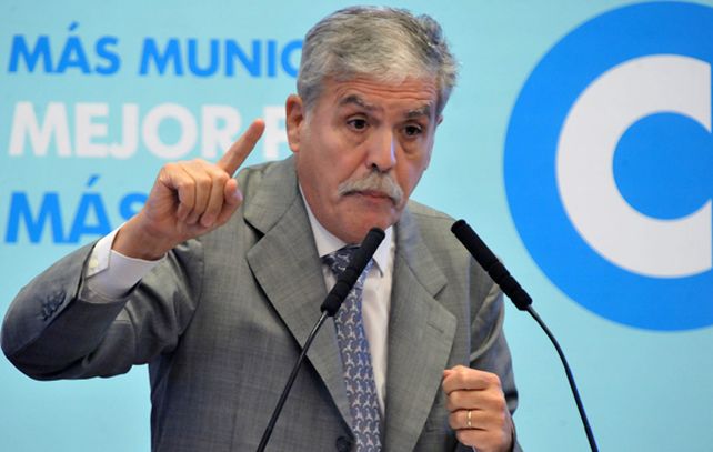 De Vido cruzó a Edesur y lo acusó de tener un mensaje extorsivo