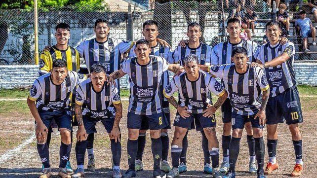 El líder Nacional recibe a Deportivo Agua en el barrio Sur en el ascenso liguista. El líder Nacional recibe a Deportivo Agua en el barrio Sur en el ascenso liguista.