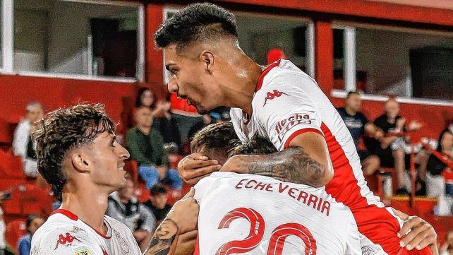 Huracán ganó de local.