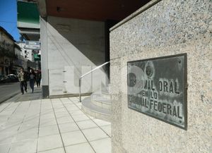 Por fraude al Estado nacional, un ingeniero y un abogado irán a juicio en el Tribunal Federal
