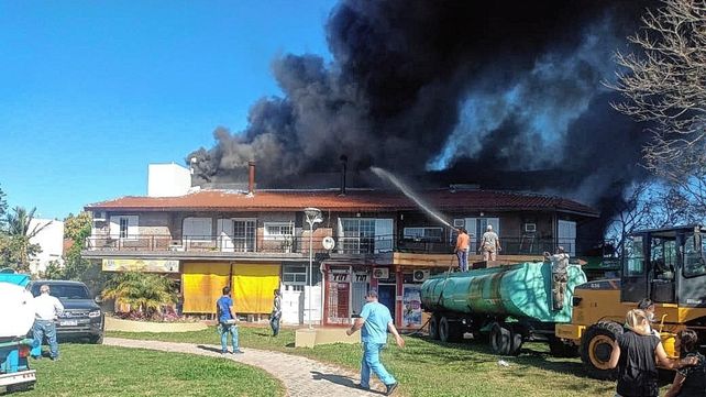 Video: impresionante incendio en Federación