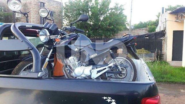 Robó una moto y chocó un corralito en barrio Roma: está grave