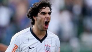 Hizo un icónico gol para Central y  jugó en Corinthians, donde fue clave en el ascenso