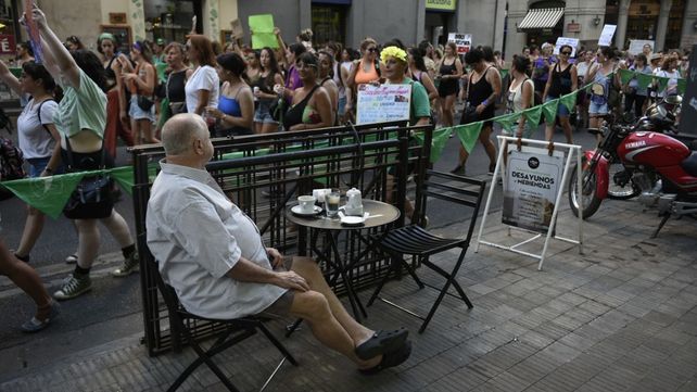 8M: Rosario marchó en otro día de lucha por la igualdad género