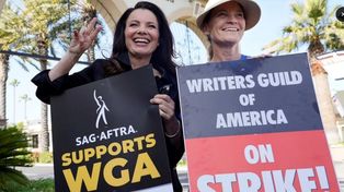 Fran Drescher, presidenta de SAG-AFTRA, y Meredith Stiehm, del sindicato de guionistas, claves en el paro en Holllywood.