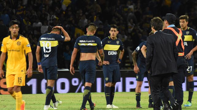 Rosario Central venció a Boca en un partido caliente y se metió en semis