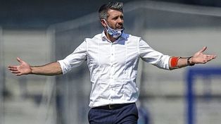 El uruguayo Paulo Pezzolano es uno de los candidatos a ser DT de Talleres por el Cacique Medina.