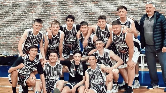 Almagro sigue invicto