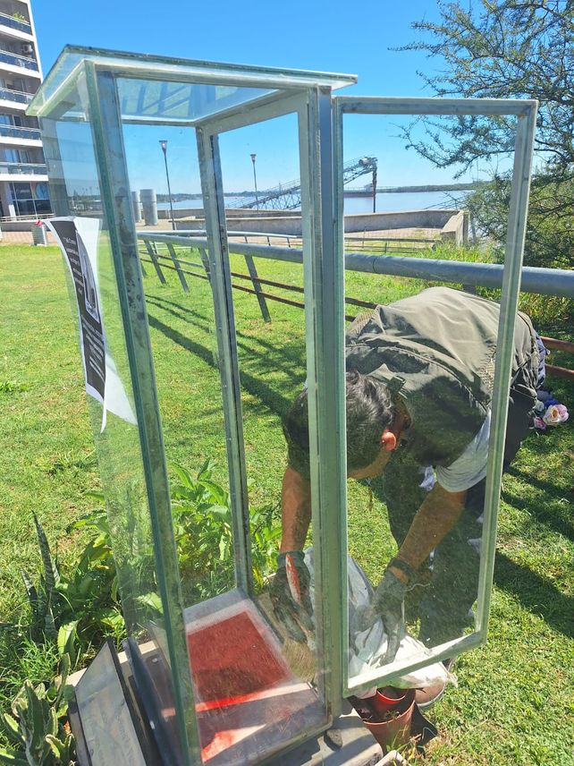 Virgen de Puerto Norte. Trabajos para recuperar la ermita destrozada.