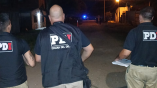Efectivos de la Policía de Investigaciones en Malargüe al 2700, donde dos chicos de 14 y 6 años resultaron heridos en una balacera.
