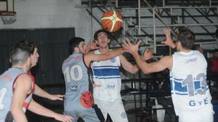 Rivadavia y GyE abren la serie final del Dos Orillas
