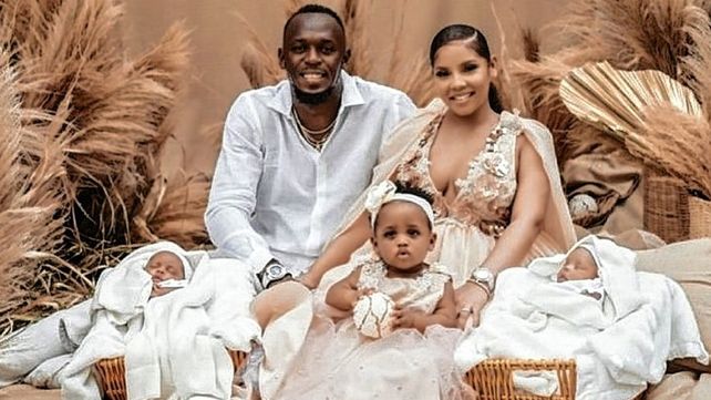 Usain Bolt anunció en nacimiento de gemelos en las últimas horas y los presentó en redes sociales junto a su pareja.&nbsp;