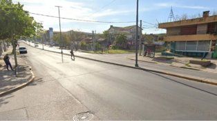 El conductor habría chocado contra una columna de alumbrado, en Paraná. Fue trasladado al hospital pero perdió la vida. Se conoció la identidad de la víctima