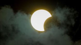 Un eclipse solar anular total se verá en el cielo de Argentina.