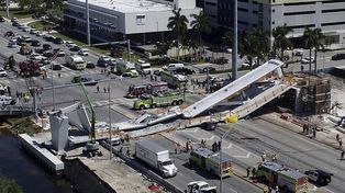 Al menos un muerto en Miami al caer un puente 