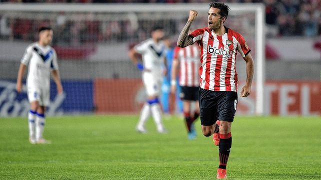 Estudiantes ganó de local.