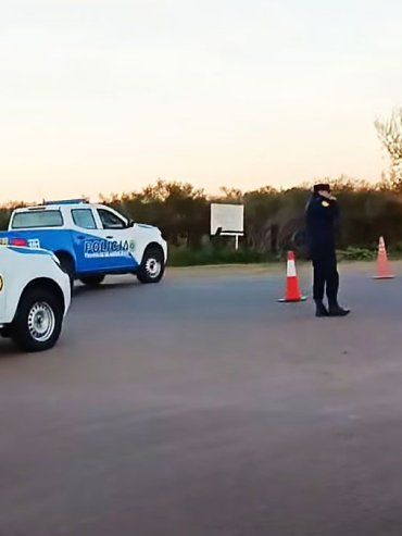 Policía falleció al chocar con su moto un caballo