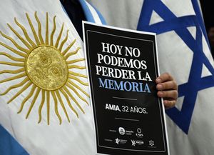 Santa Fe recordó a las víctimas del atentado a la AMIA y renovó el pedido de justicia a 32 años del ataque