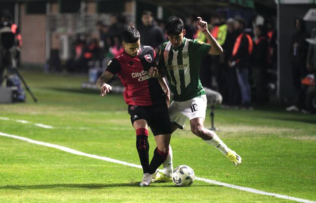 Newells sigue igualando 0 a 0 con Banfield en un partido con dos penales errados y un gol anulado por el VAR.
