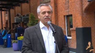 Alberto Fernández dictó un decreto para que el Estado cubra los costos de su custodia fuera del país
